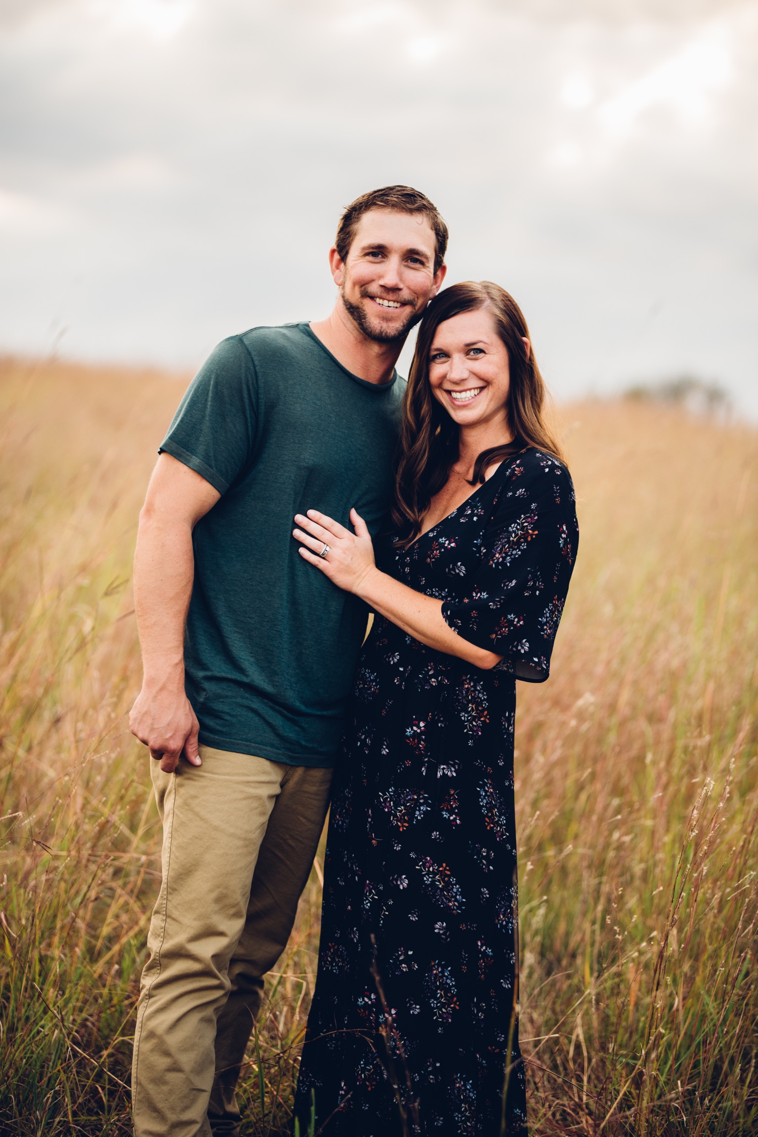 Minnesota couple poses during their central minnesota family photography session